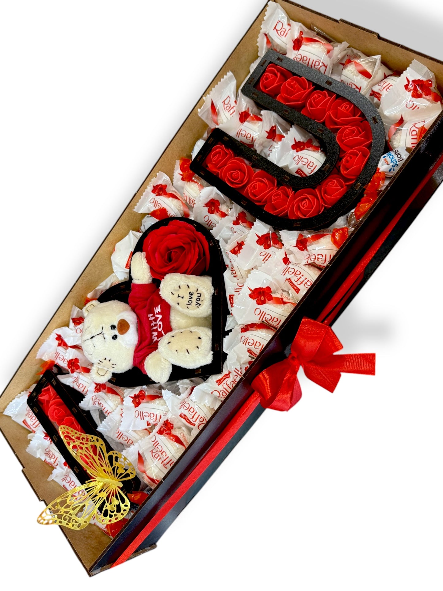 Coffret Cadeau en Bois « LOVE » – Fait Main – Ours en Peluche, Roses Éternelles, Chocolats Raffaello