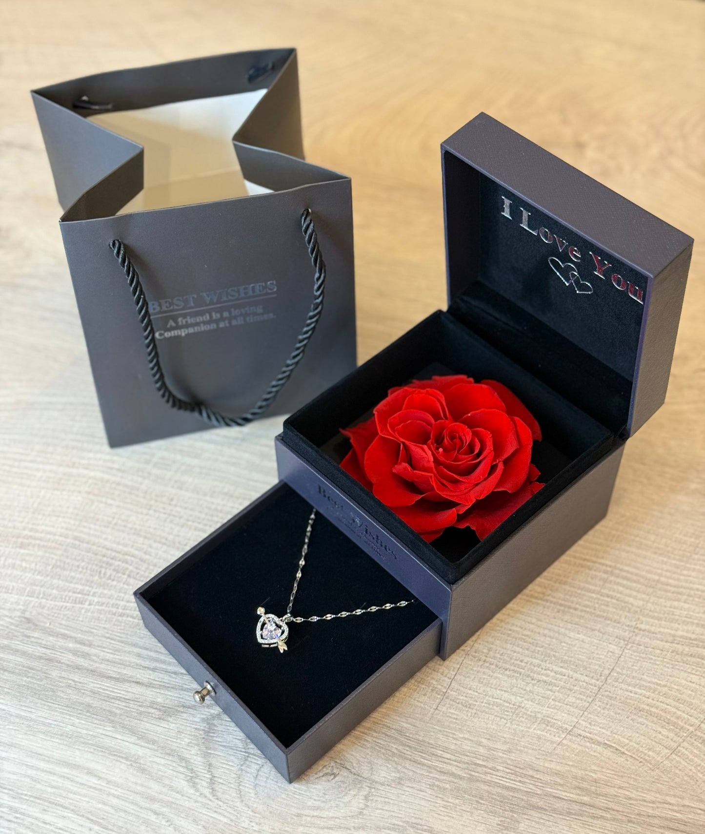 Le Pendentif Cœur Éternel