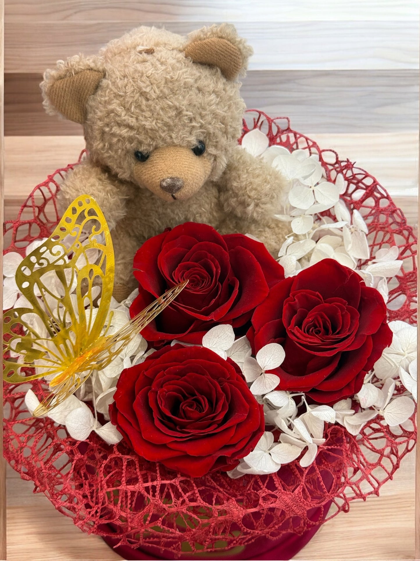Rosa Éternelle avec Ours en Peluche – Cadeau Romantique en Boîte Élégante