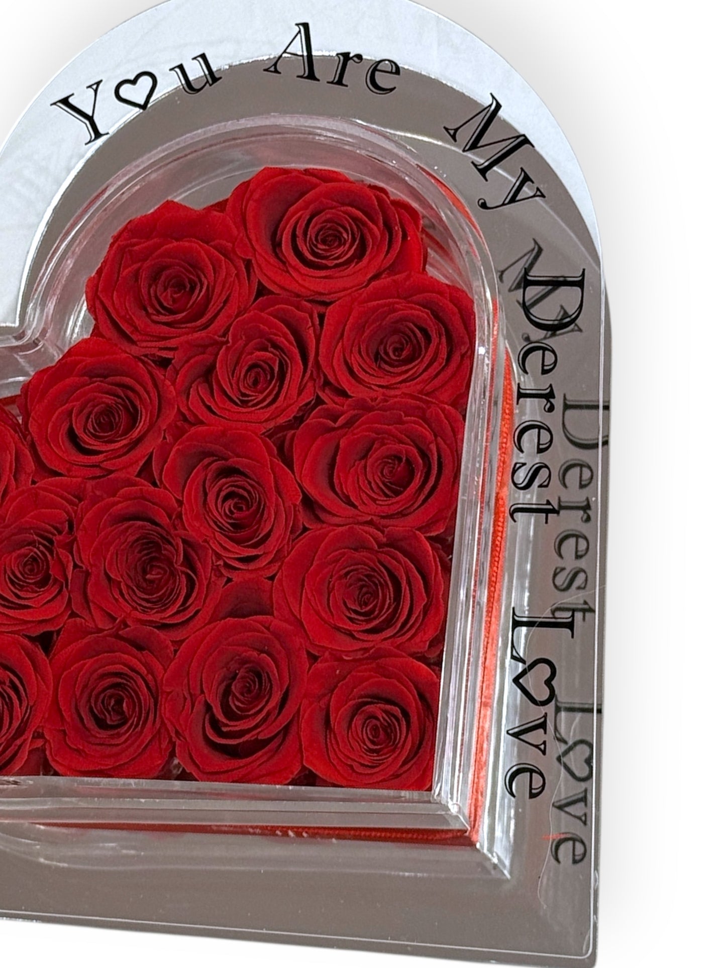 Coffret en forme de cœur avec roses rouges éternelles