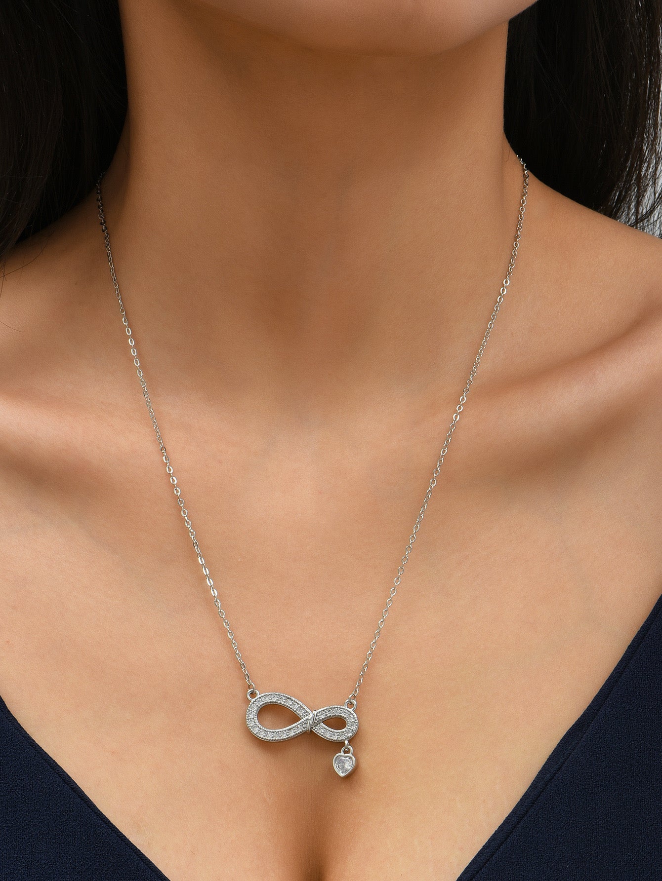 Collier Infini brillant – Coffret romantique prêt à offrir